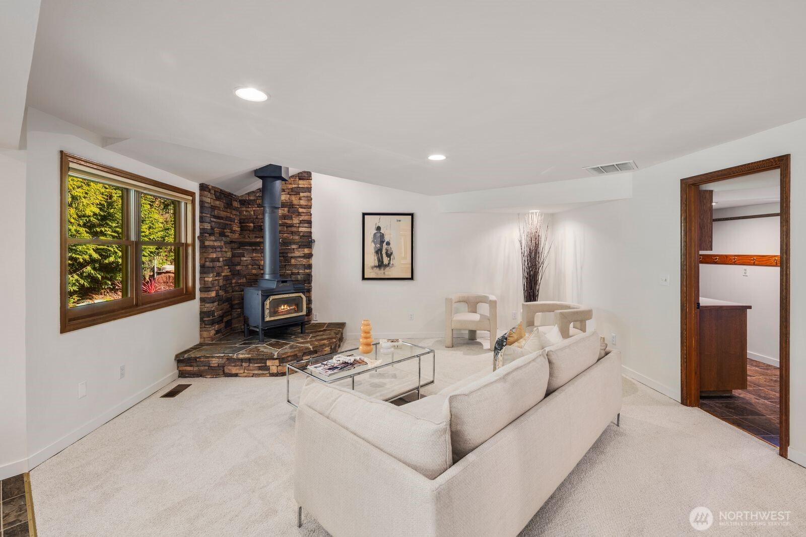 8515 192nd Street Southwest Edmonds, WA 98026 - Photo 14 of 38