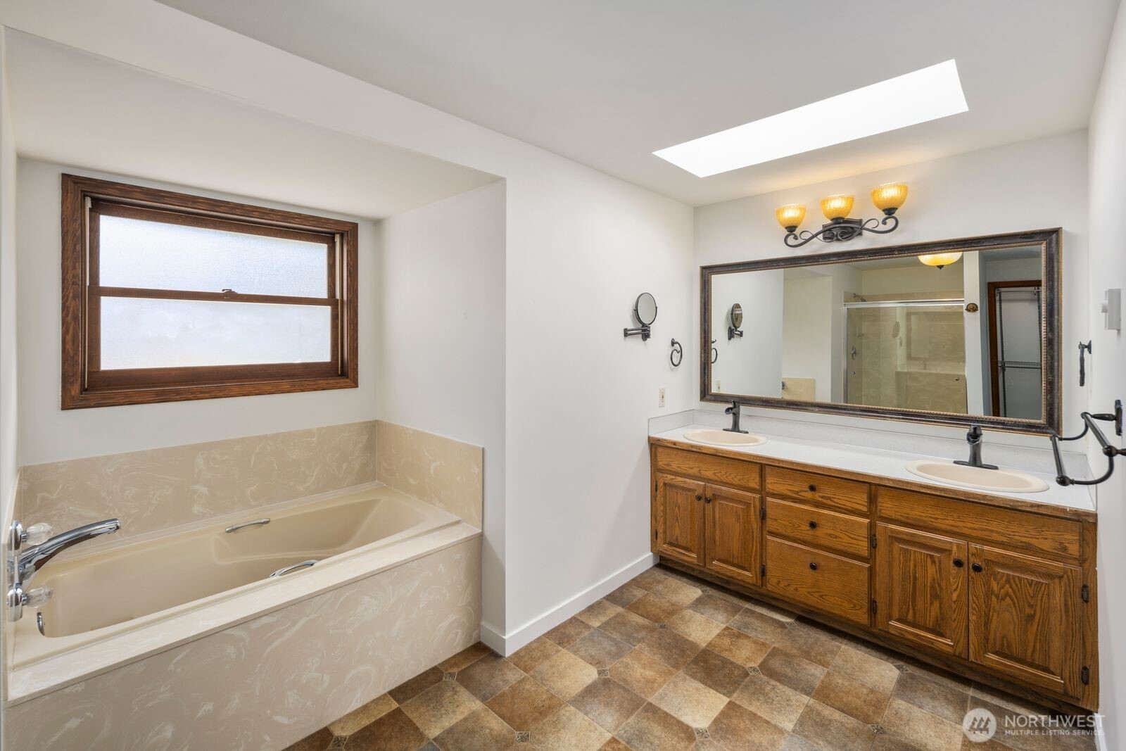 8515 192nd Street Southwest Edmonds, WA 98026 - Photo 24 of 38