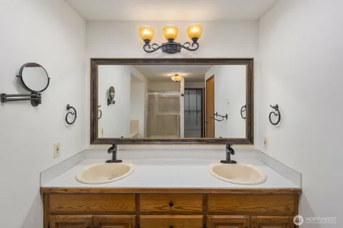 $1,198,000 | 8515 192nd Street Southwest, Edmonds, WA 98026