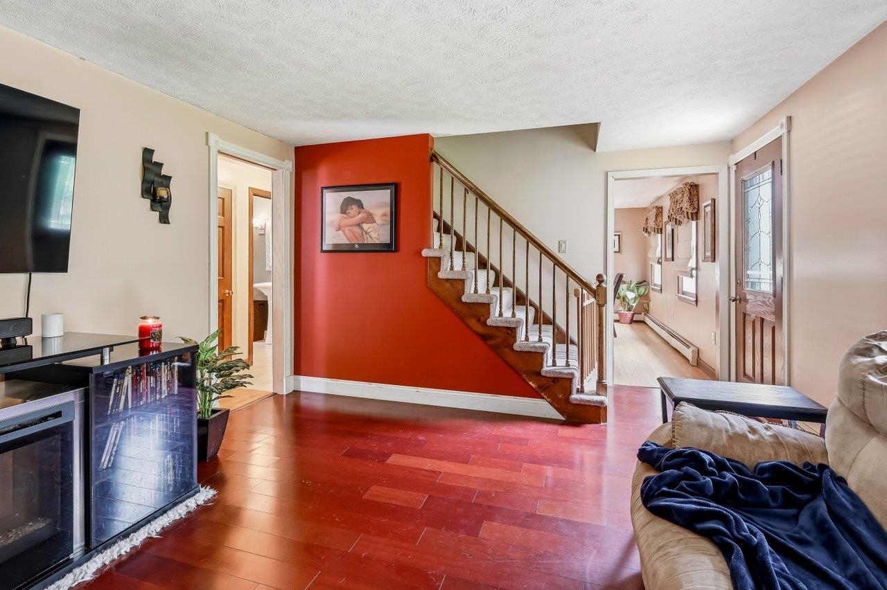 154 Flagg Road Rochester, NH 03839 - Photo 11 of 26 Gallery Image 11