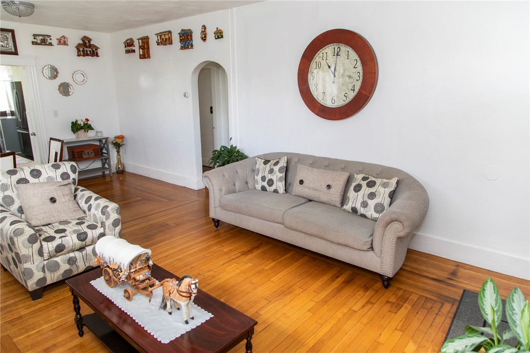 39 Warwick Road Pawtucket, RI 02861 - Photo 15 of 38 Gallery Image 15