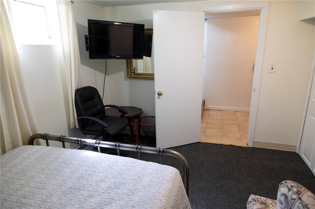 39 Warwick Road Pawtucket, RI 02861 - Photo 31 of 38 Gallery Image 31