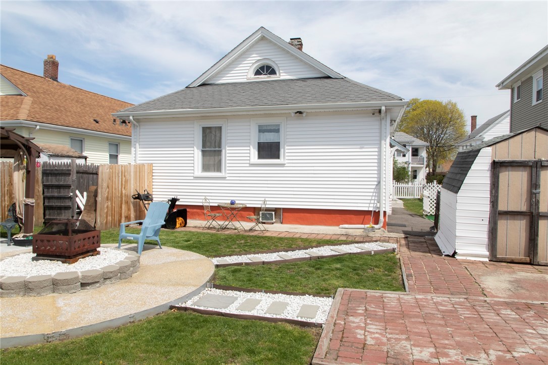 39 Warwick Road Pawtucket, RI 02861 - Photo 37 of 38 Gallery Image 37