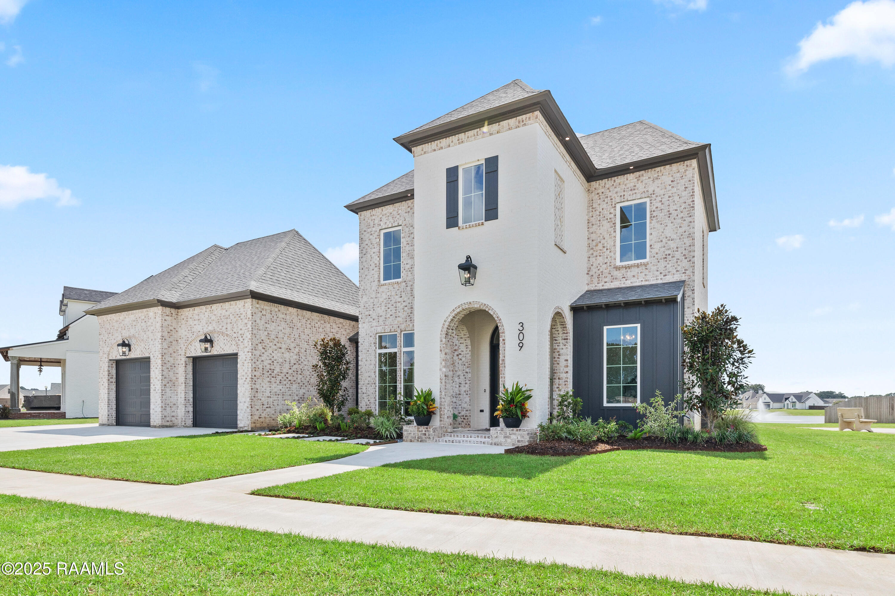 309 Abercrombie Way-1