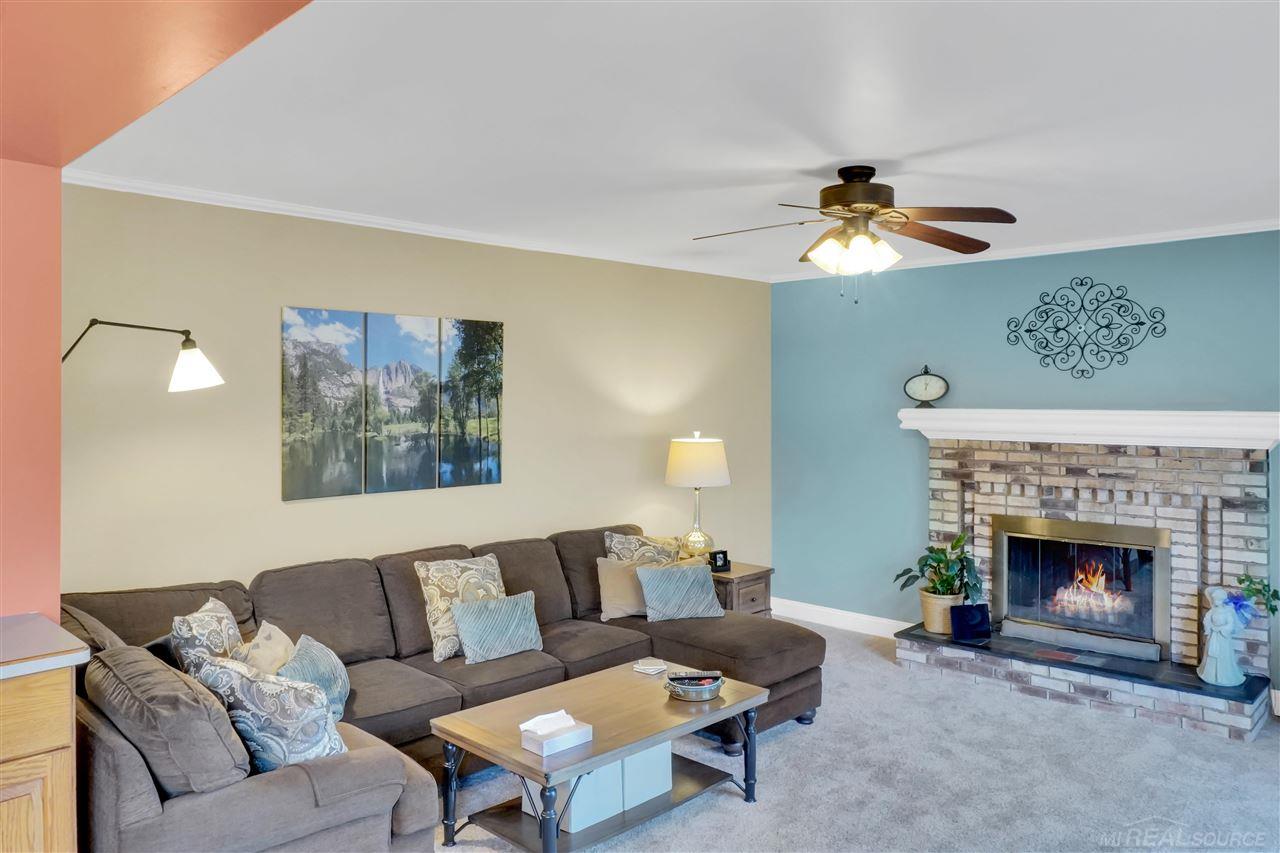 47371 Kathleen Road Macomb, MI 48044 - Photo 11 of 42