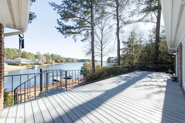 $1,584,000 | 90 Lake Shore Drive, Pinehurst, NC 28374