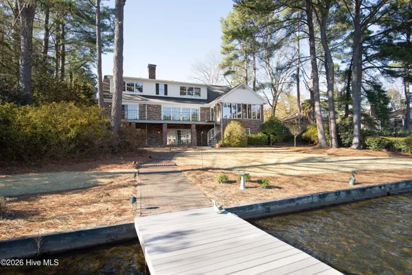 $1,584,000 | 90 Lake Shore Drive, Pinehurst, NC 28374