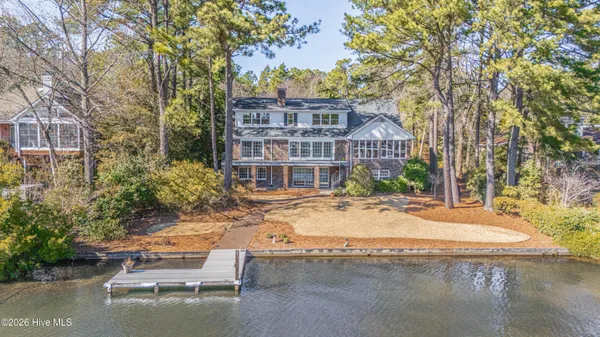 $1,584,000 | 90 Lake Shore Drive, Pinehurst, NC 28374