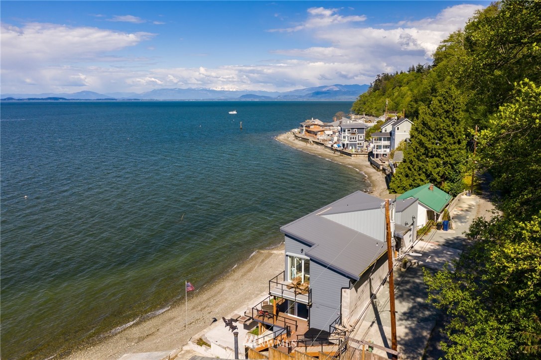 712 Maple Grove Road Camano Island, WA 98282 - Photo 1 of 25 Gallery Image 1