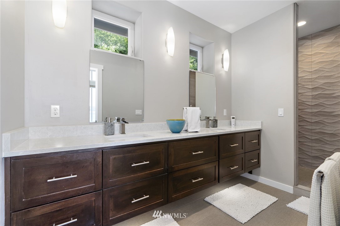 712 Maple Grove Road Camano Island, WA 98282 - Photo 13 of 25 Gallery Image 13