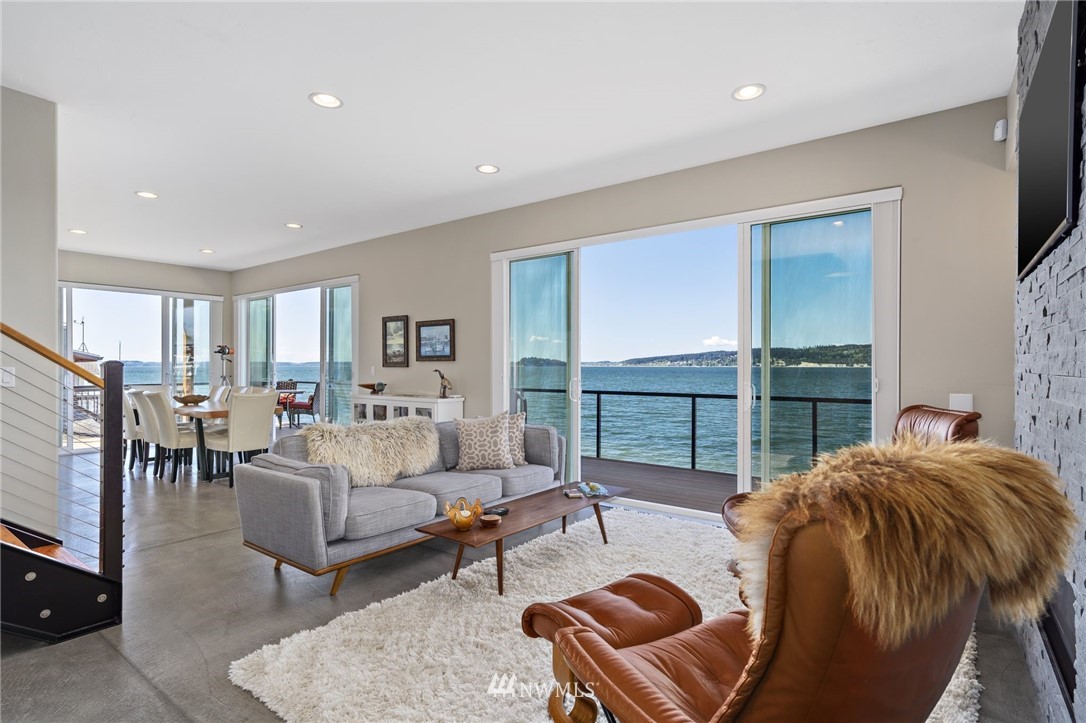 712 Maple Grove Road Camano Island, WA 98282 - Photo 10 of 25 Gallery Image 10