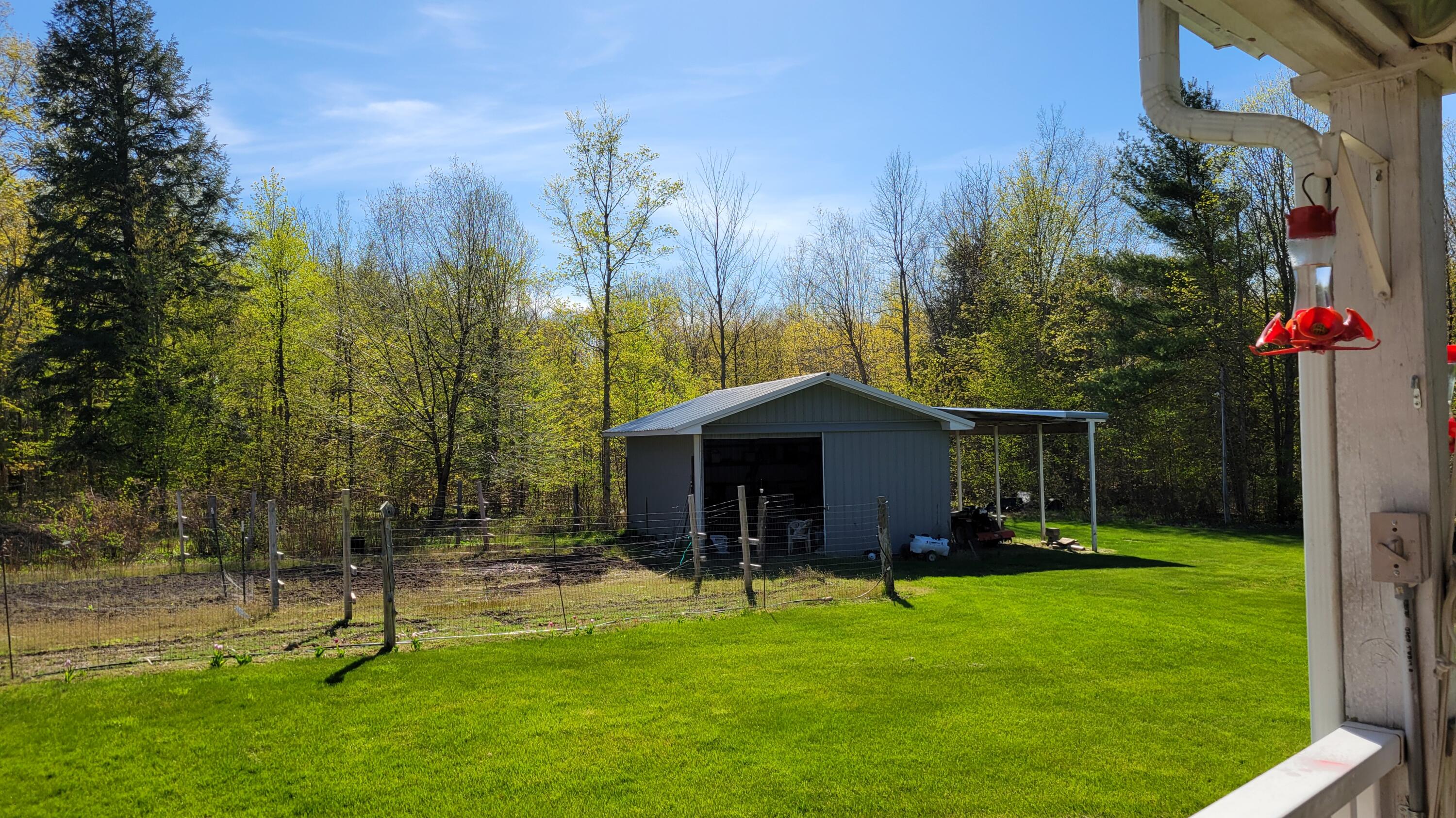 862 South Ellsworth Road Petoskey, MI 49770 - Photo 15 of 19 Gallery Image 15