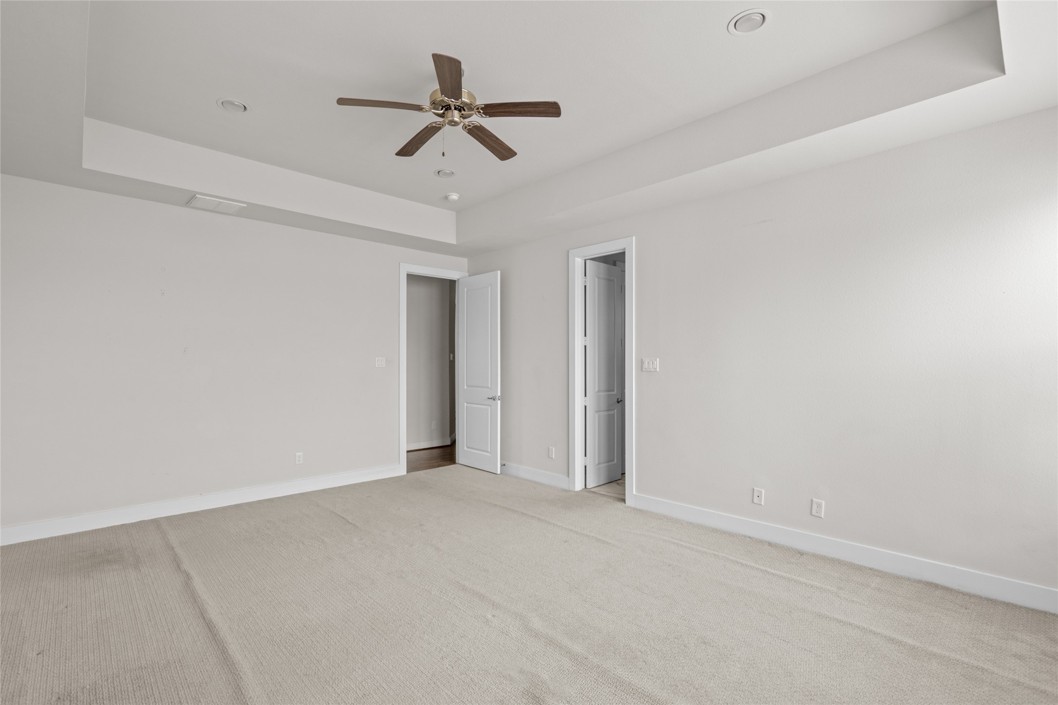3409 Kensington Yellow Place Houston, TX 77008 - Photo 23 of 28 a view of an empty room