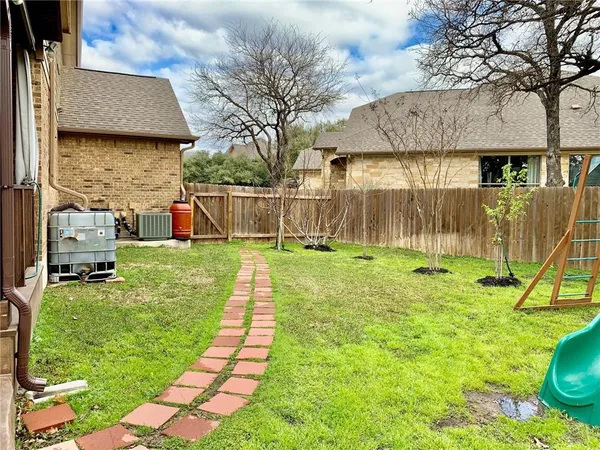 $2,800 | 3988 Sapphire Loop, Round Rock, TX 78681