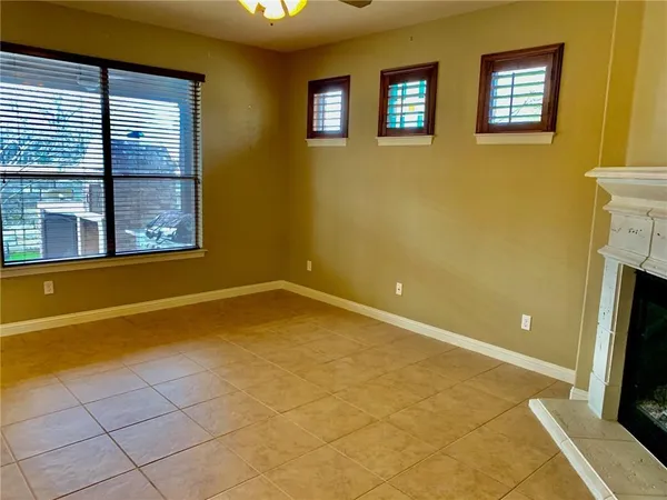 $2,800 | 3988 Sapphire Loop, Round Rock, TX 78681