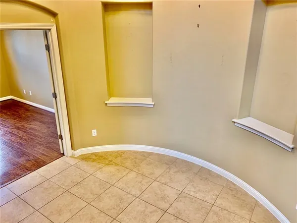 $2,800 | 3988 Sapphire Loop, Round Rock, TX 78681