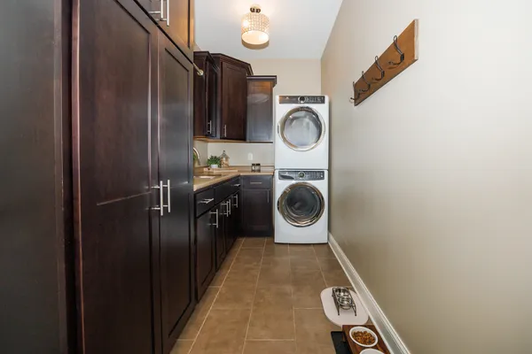 $514,900 | 114 Mallard Way, Hudson, IL 61748