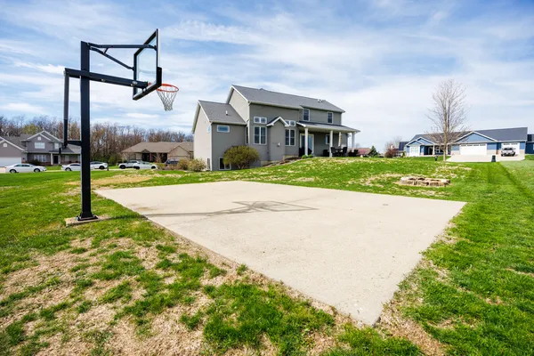 $514,900 | 114 Mallard Way, Hudson, IL 61748