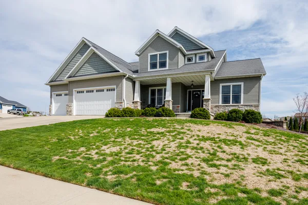 $514,900 | 114 Mallard Way, Hudson, IL 61748