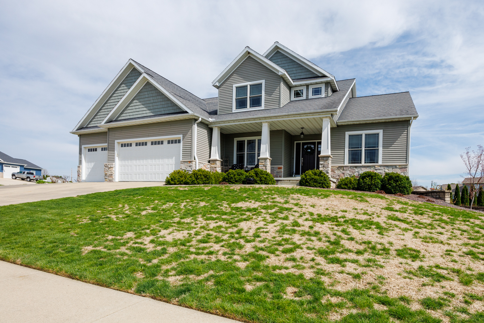 114 Mallard Way Hudson, IL 61748 - Photo 65 of 65 a front view of a house with a yard