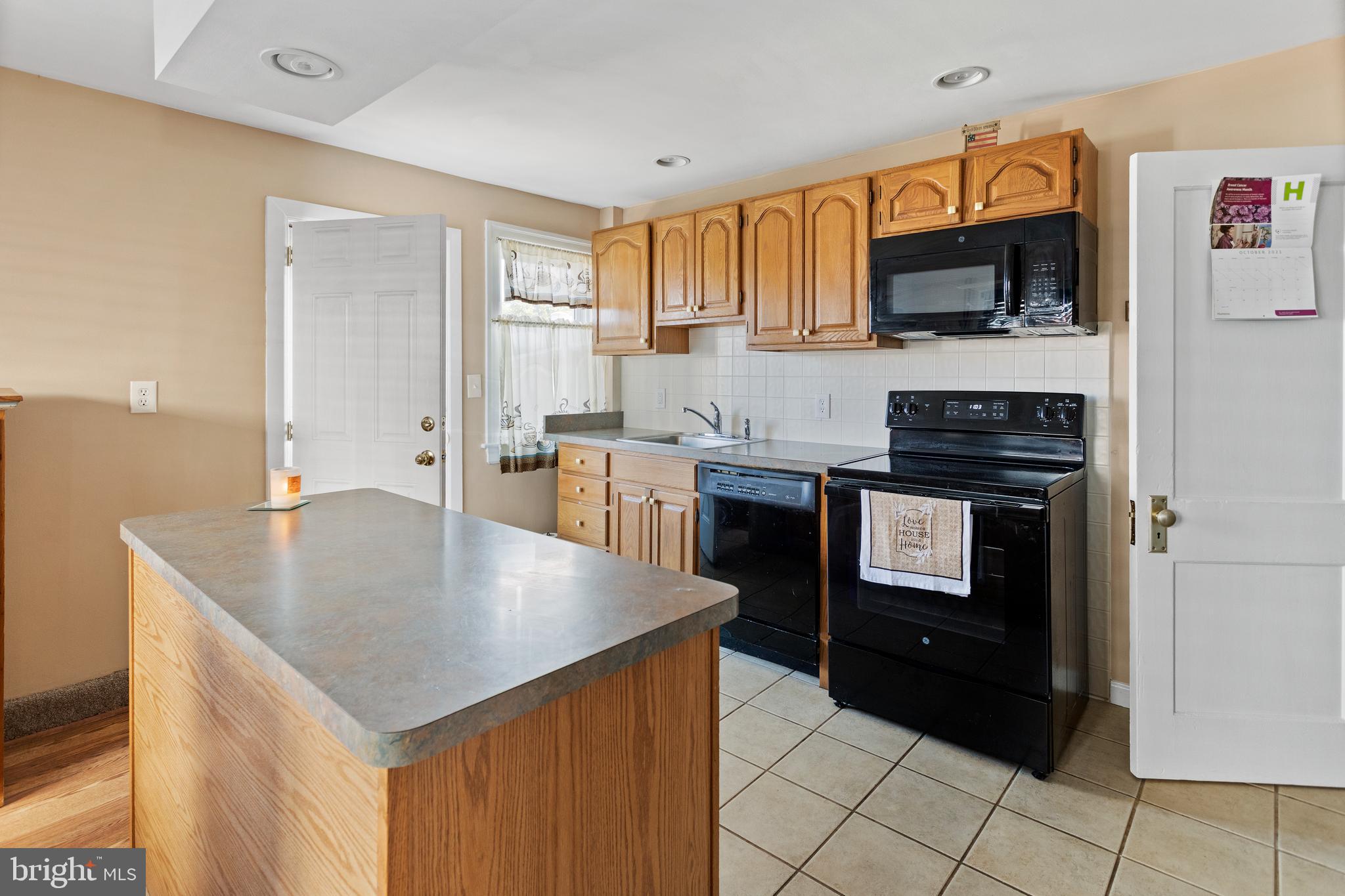 150 Maple Avenue Holmes, PA 19043 - Photo 13 of 31