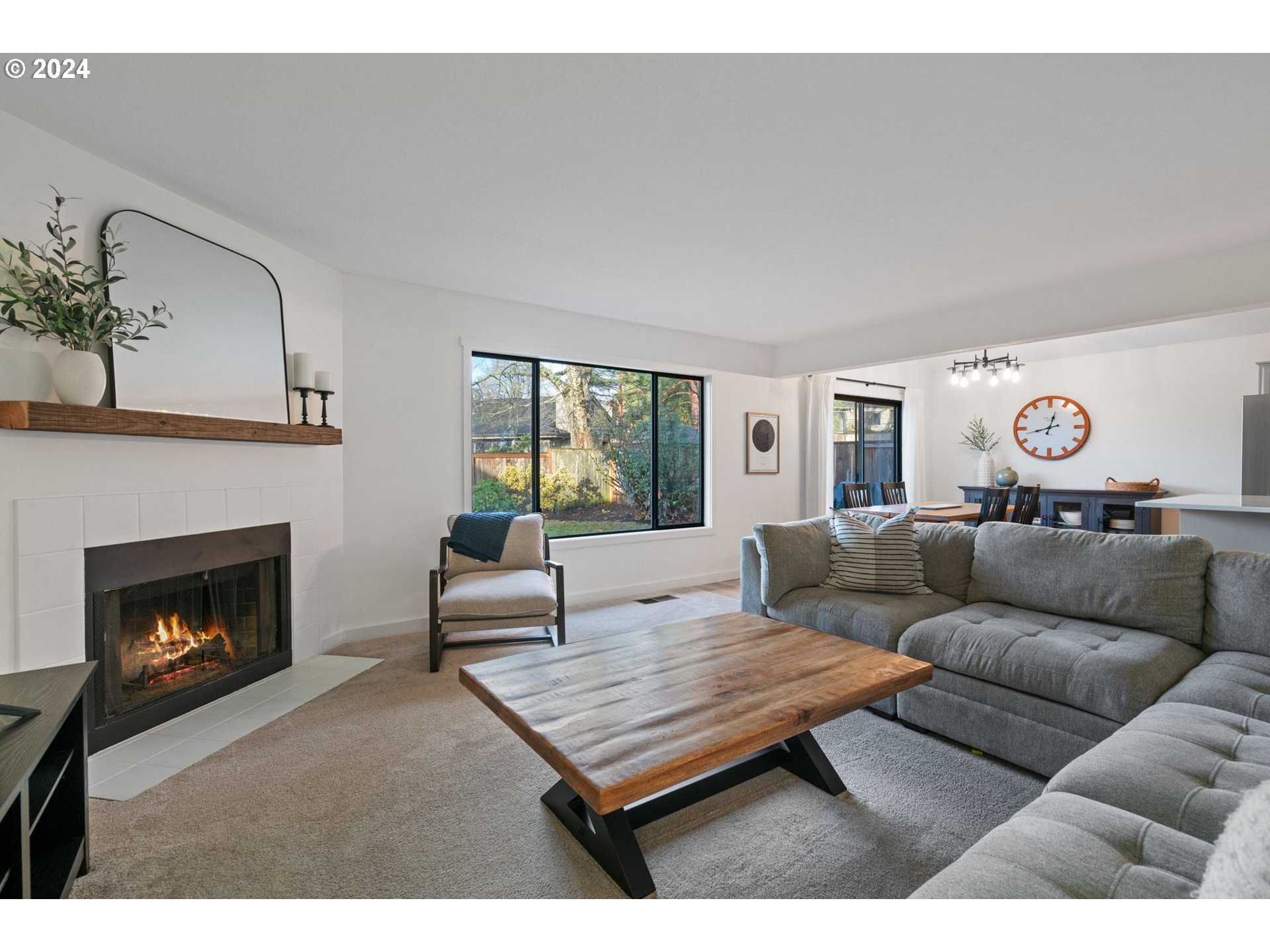 120 Kingsgate Road Lake Oswego, OR 97035 - Photo 15 of 37 Living Room