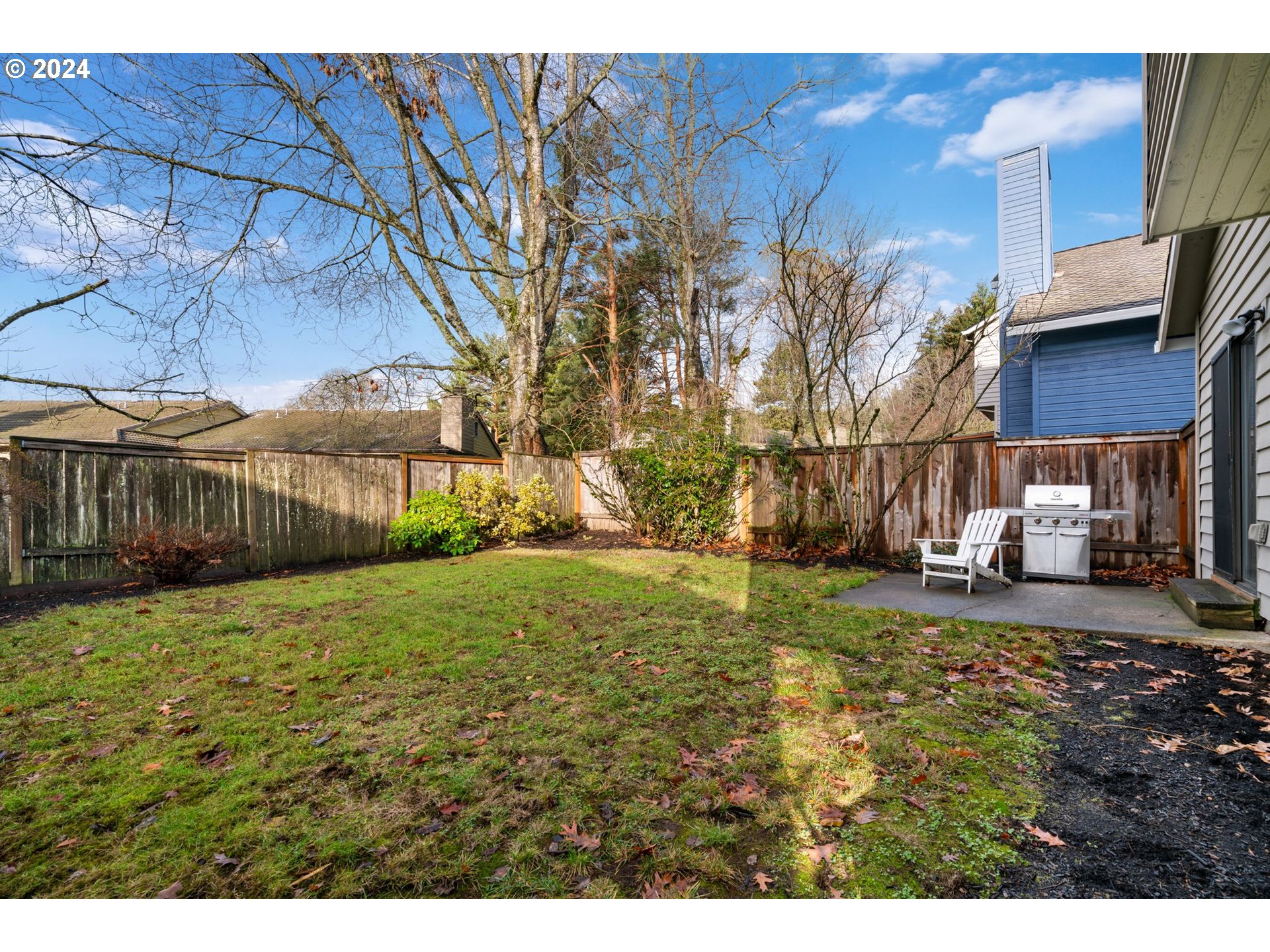 120 Kingsgate Road Lake Oswego, OR 97035 - Photo 28 of 37 Yard