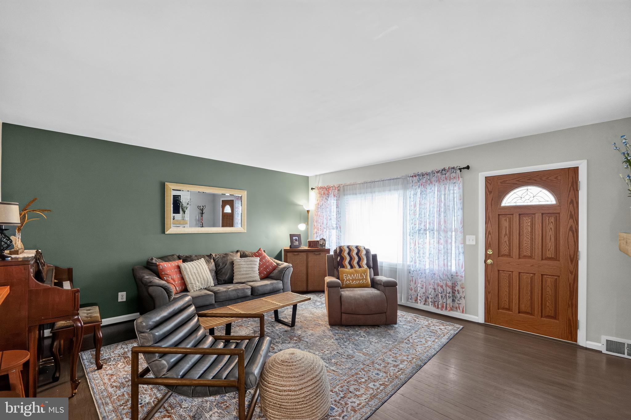 8354 Rocky Springs Road Frederick, MD 21702 - Photo 5 of 34