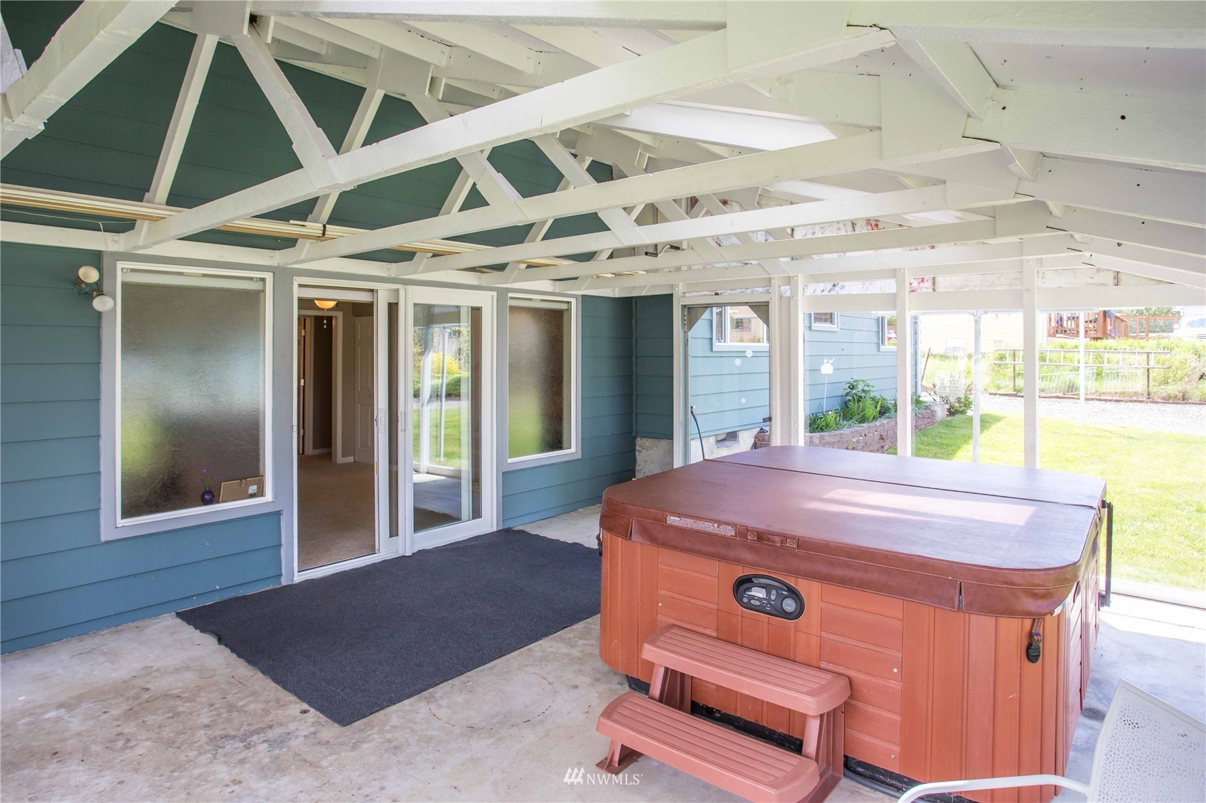 3951 Britton Road Bellingham, WA 98226 - Photo 33 of 39 a view of a room with furniture and windows