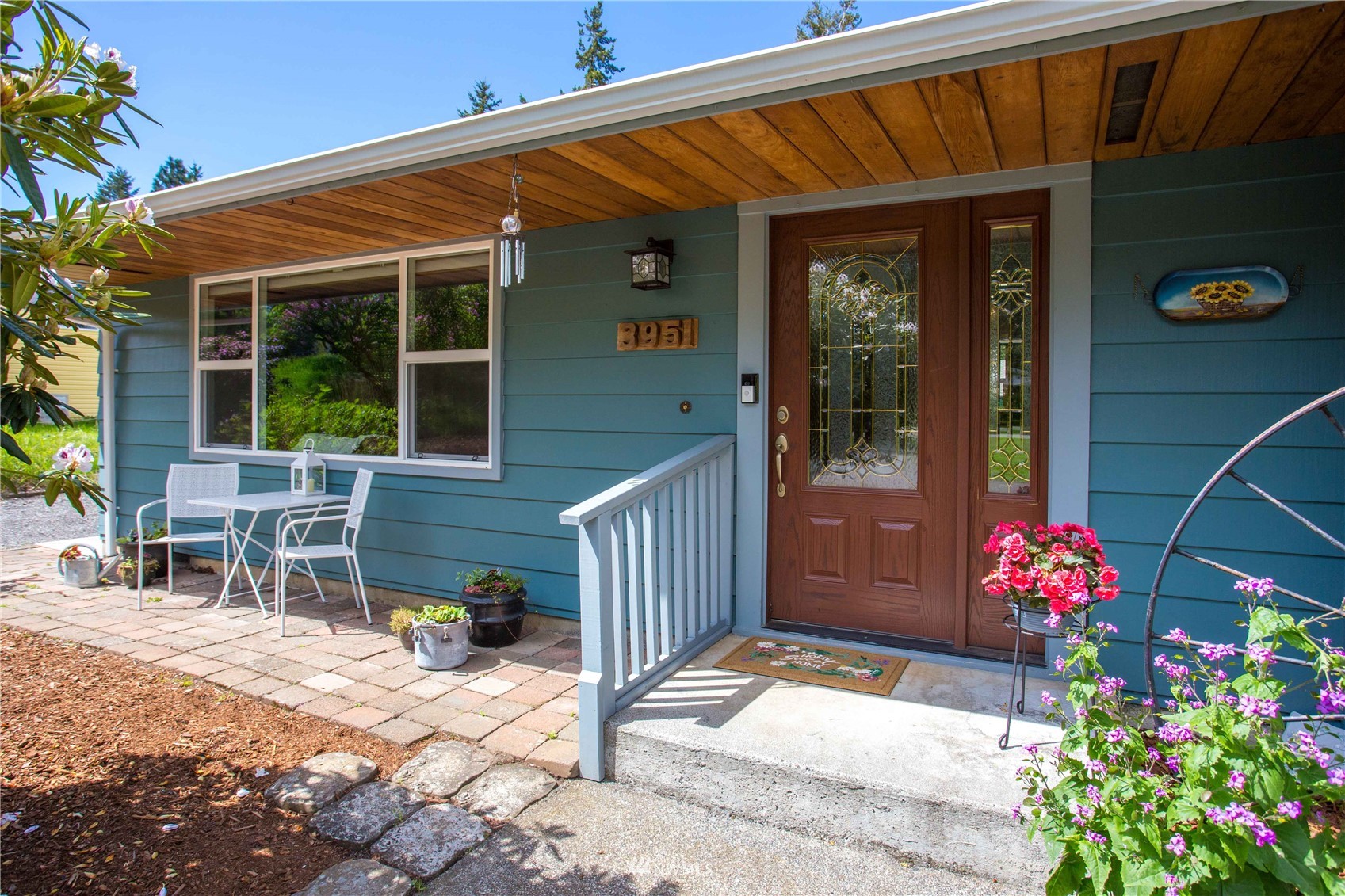 3951 Britton Road Bellingham, WA 98226 - Photo 7 of 39 a front view of a house with a porch