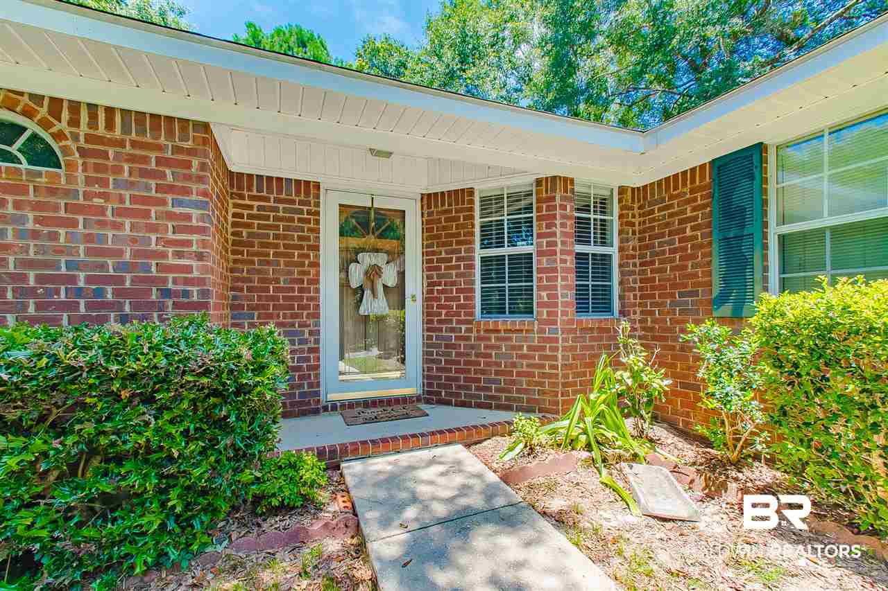 200 Lakeview Loop Daphne, AL 36526 - Photo 2 of 37