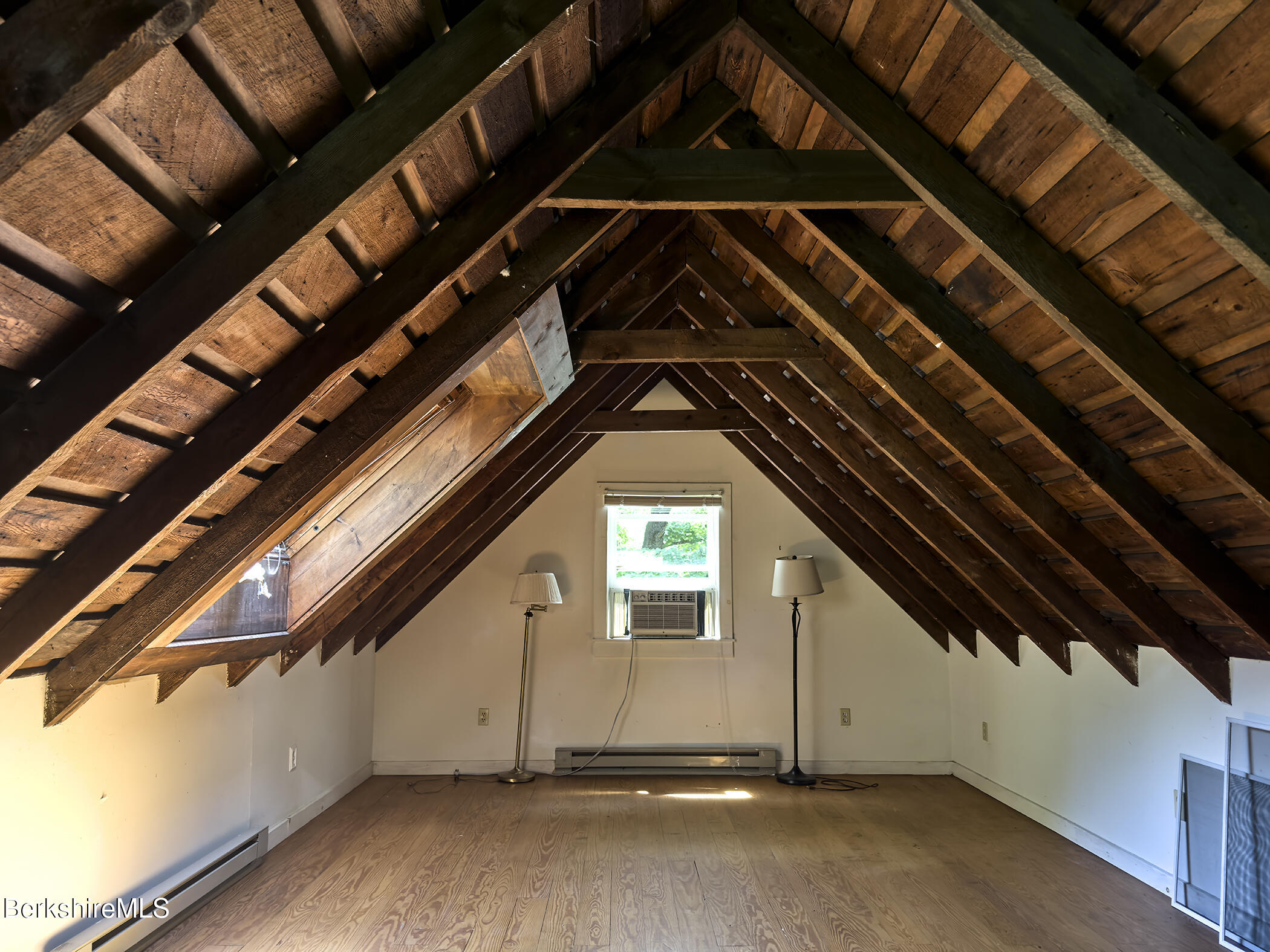 10 Prospect Hill Road Stockbridge, MA 01262 - Photo 33 of 39 Second-floor studio space
