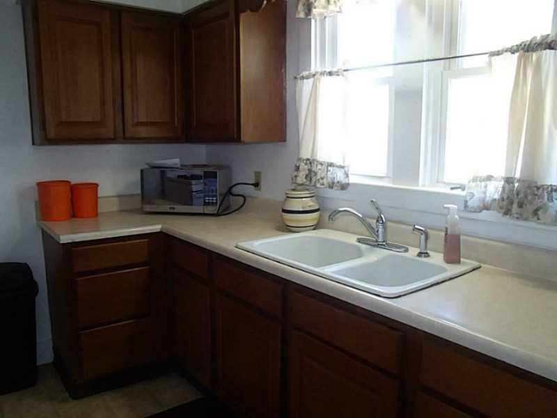 1752 York Street Springfield, OH 45505 - Photo 7 of 20