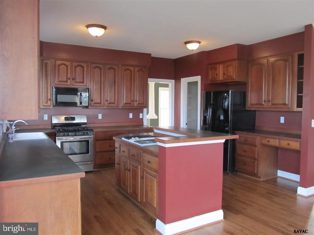 681 Boyle Road Fairfield, PA 17320 - Photo 11 of 36