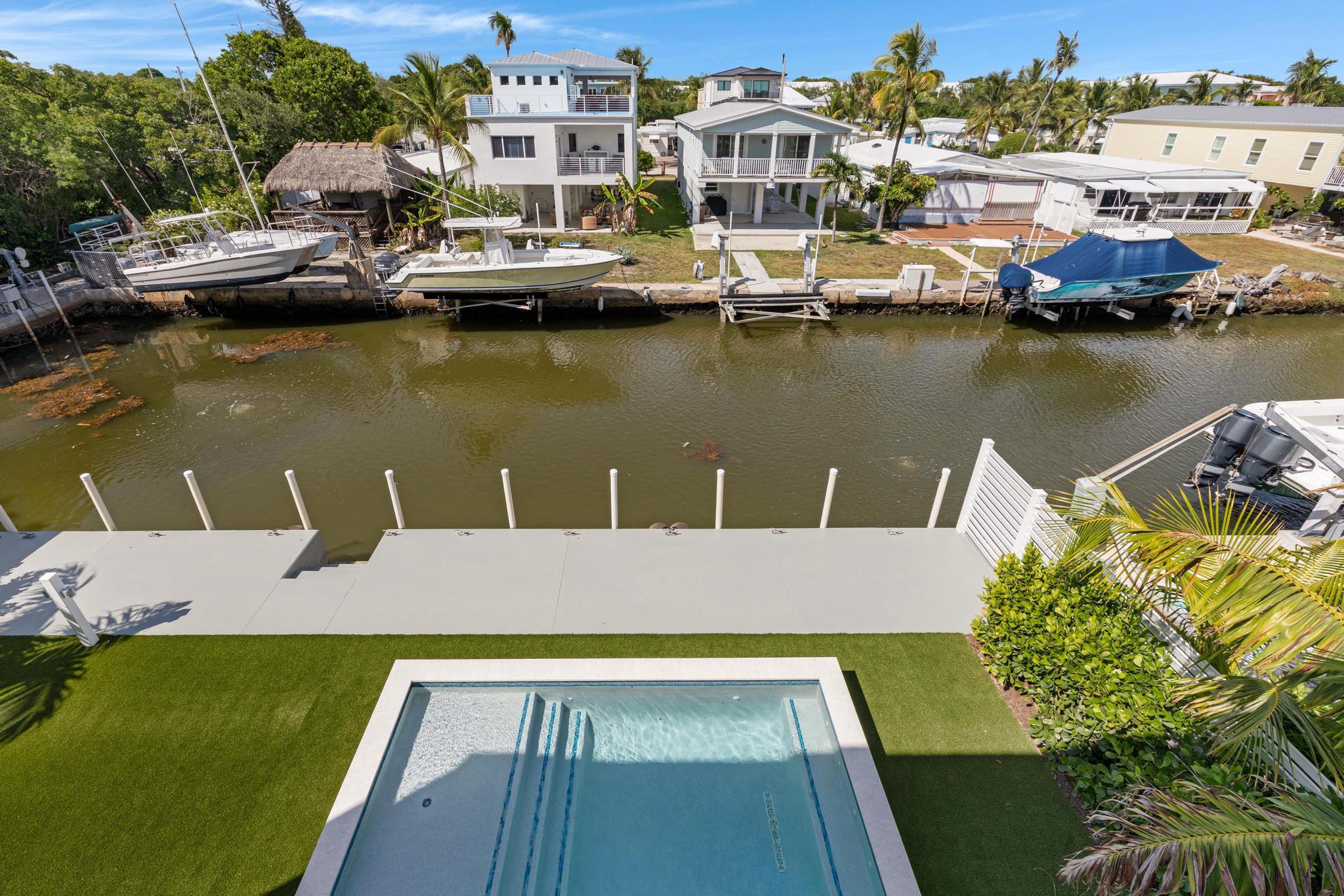 8 Poisonwood Road Key Largo, FL 33037 - Photo 70 of 83 577A1372