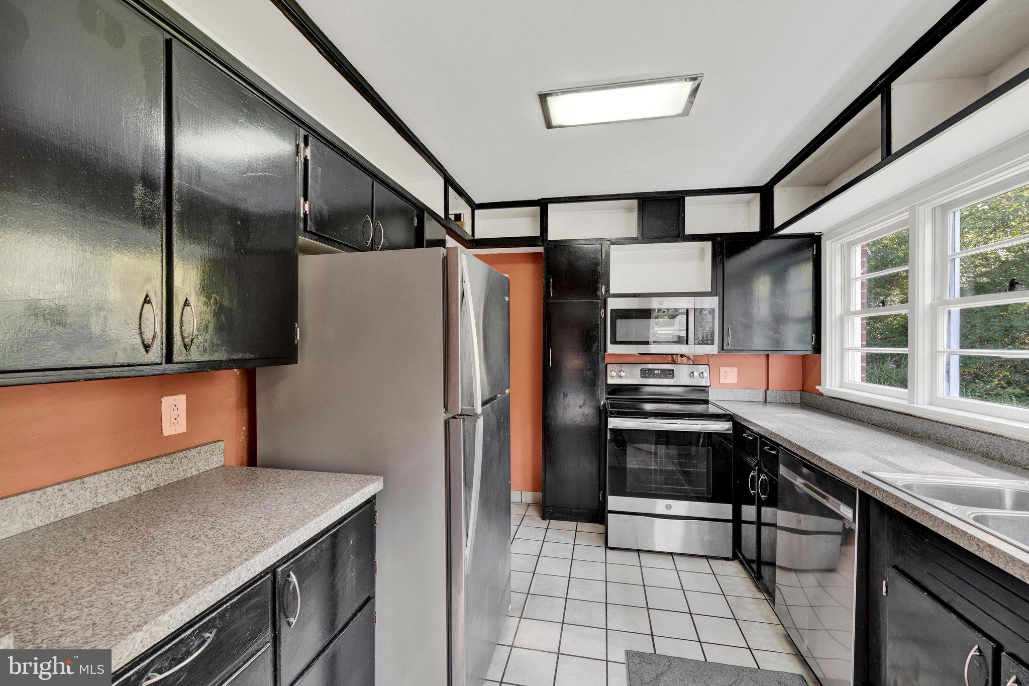 1835 Alsace Road Reading, PA 19604 - Photo 4 of 44 Gallery Image 4