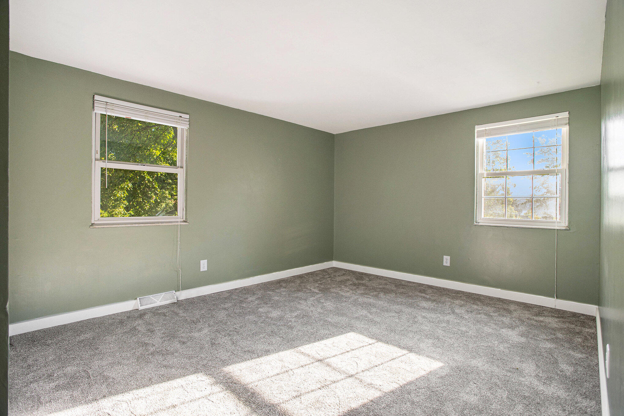 408 Washington Street Albion, MI 49224 - Photo 16 of 52 016_file_225