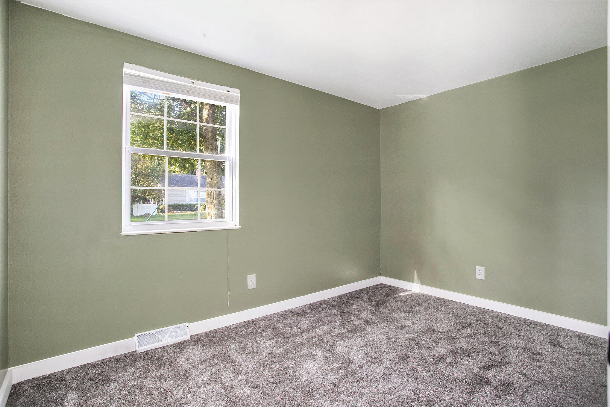 408 Washington Street Albion, MI 49224 - Photo 19 of 52 019_file_597