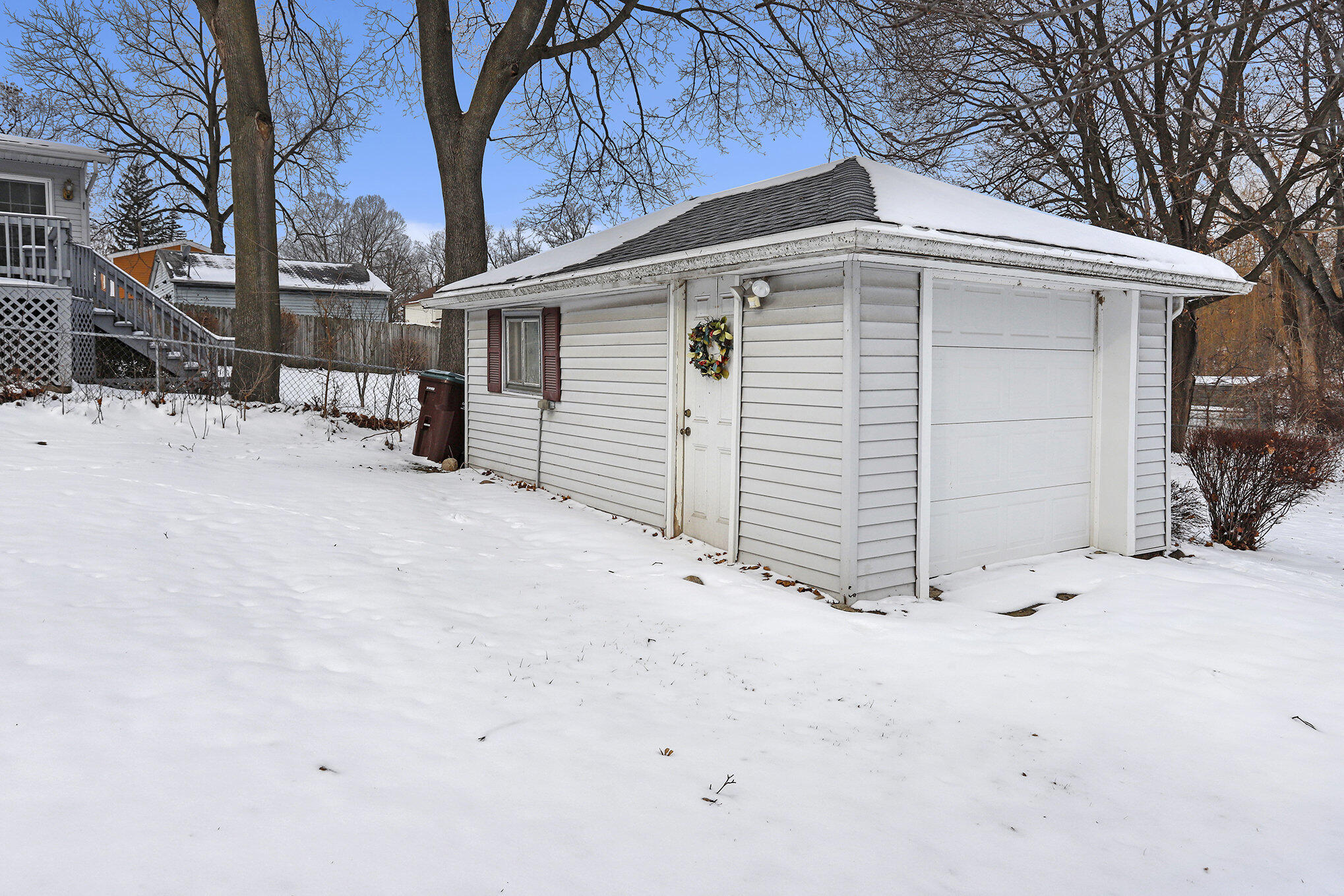 408 Washington Street Albion, MI 49224 - Photo 28 of 52 005_file_974