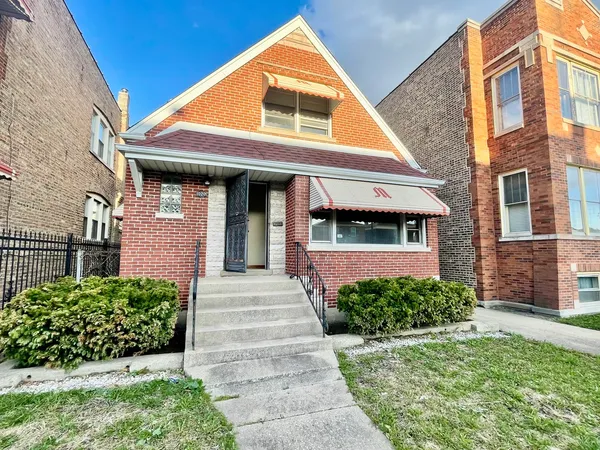 $139,900 | 10209 South Vernon Avenue, Chicago, IL 60628