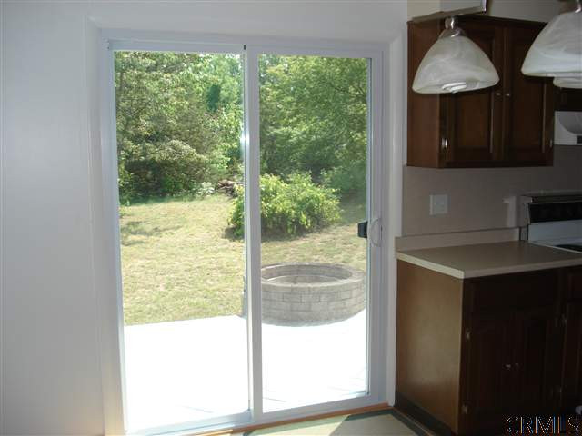8 Wendom Road Guilderland, NY 12203 - Photo 8 of 15 Photo 8