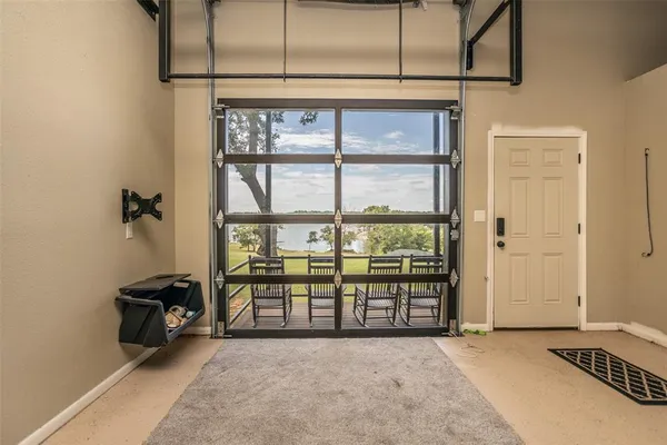 $729,500 | 78 Park Lane, Gainesville, TX 76240