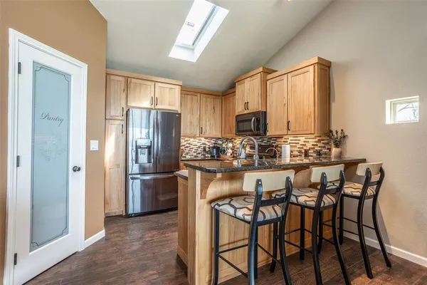 $729,500 | 78 Park Lane, Gainesville, TX 76240