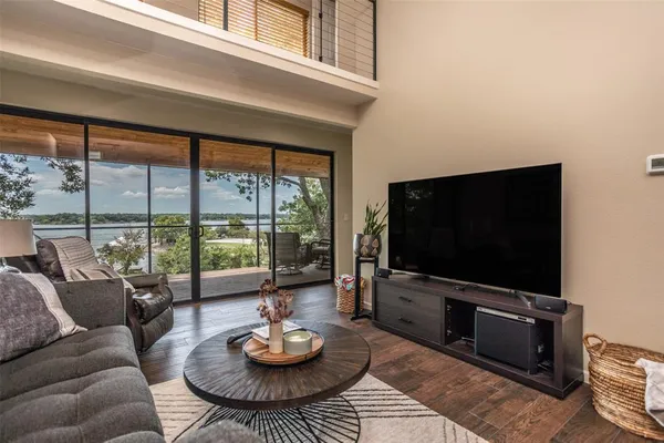 $729,500 | 78 Park Lane, Gainesville, TX 76240