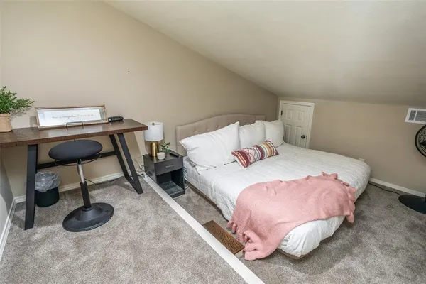 $729,500 | 78 Park Lane, Gainesville, TX 76240