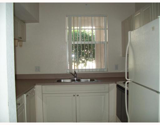 6574 West Sample Road, Unit B 18 Coral Springs, FL 33067 - Photo 5 of 8 Kitchen