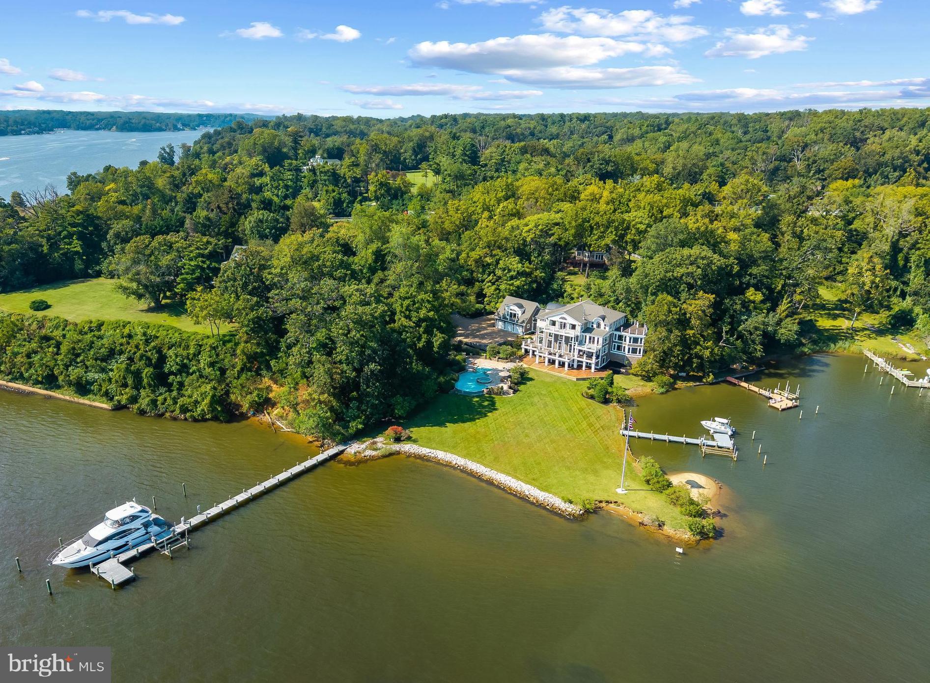 125 South Winchester Road Annapolis, MD 21409 - Photo 1 of 47 a view of a city