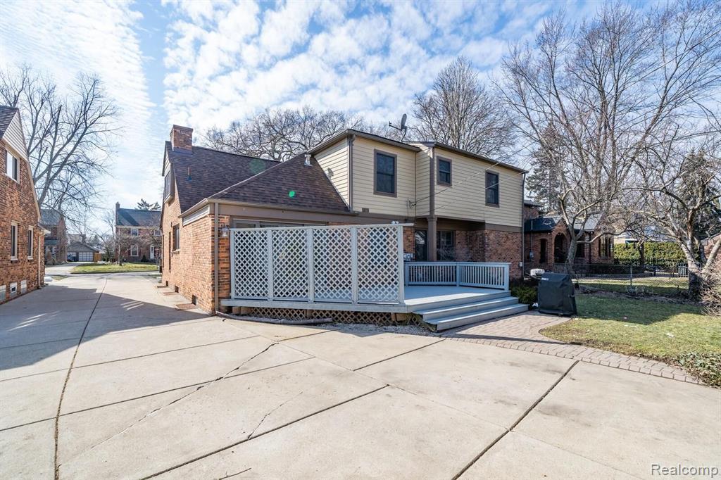 518 Barrington Road Grosse Pointe, MI 48230 - Photo 46 of 64