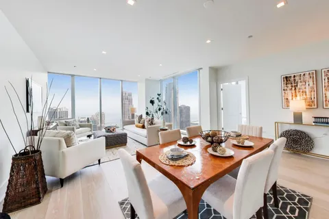 $1,650,000 | 363 East Wacker Drive, Unit 5105, Chicago, IL 60601