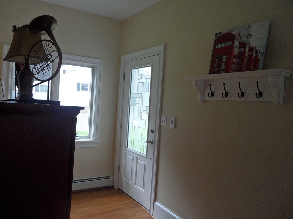 40 Copeland Road Lynn, MA 01904 - Photo 8 of 30 Gallery Image 8